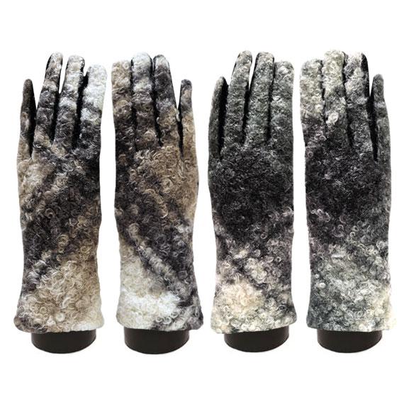 Teddy Rose Plaid texting glove with touch screen and text