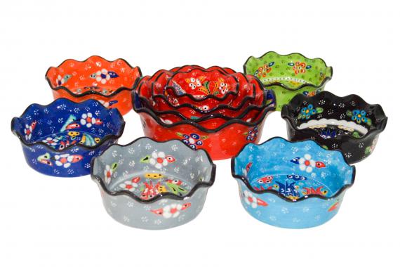 Tart Style Relief Design Ceramic Bowl with Novelty Rim